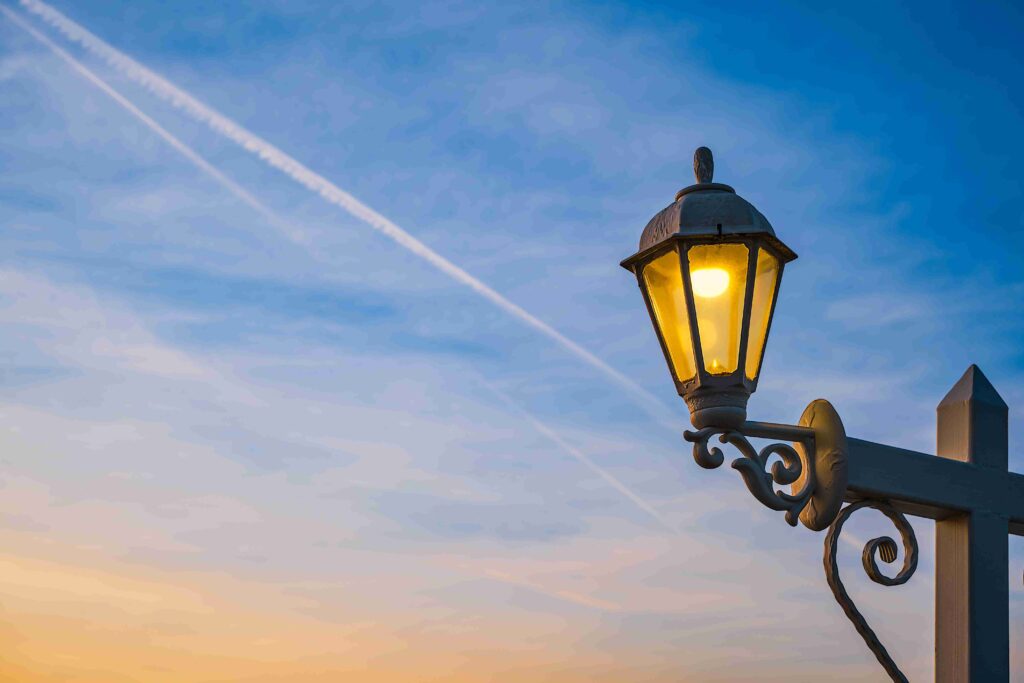 Identify The Type Of Outdoor Light Fixture
